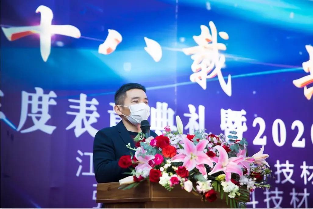 15849531441617158ajJ.jpg 3.jpg